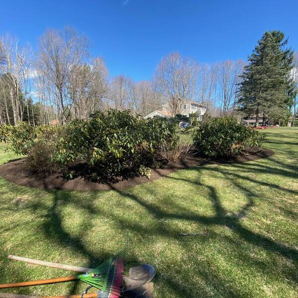 Landscaping in Trumbull, CT (3)