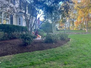 Mulching in Westport, CT (10)