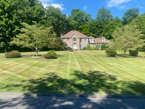 Lawn Mowing Services in Danbury, CT (2)