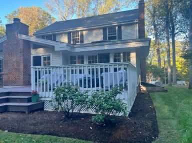 Mulching in Westport, CT (2)